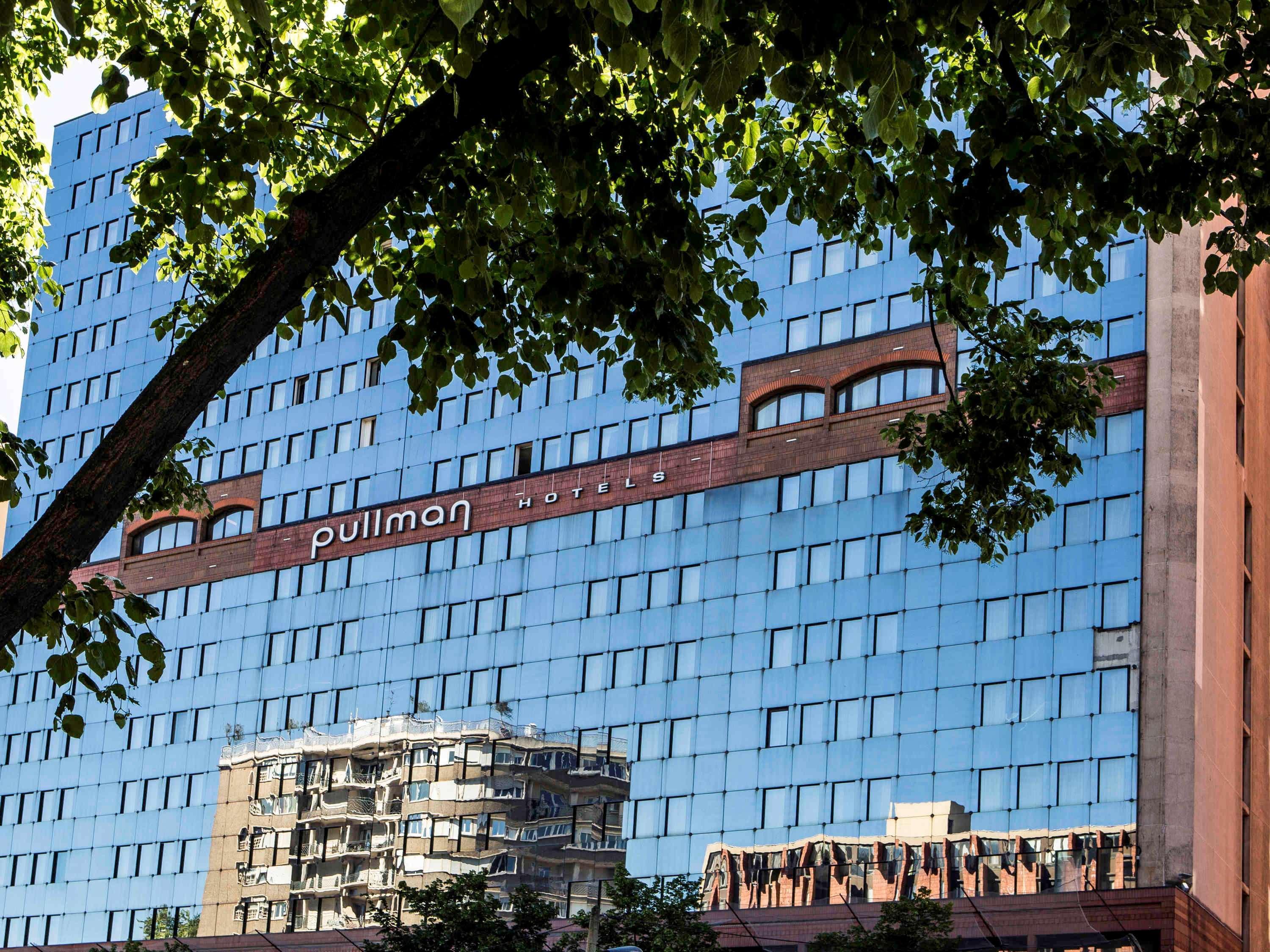 Hotel Firstname