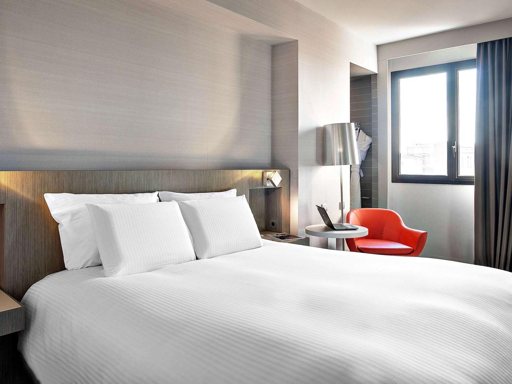 Firstname Hotel 4*