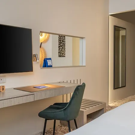 Firstname Toulouse Hotel Buitenkant foto